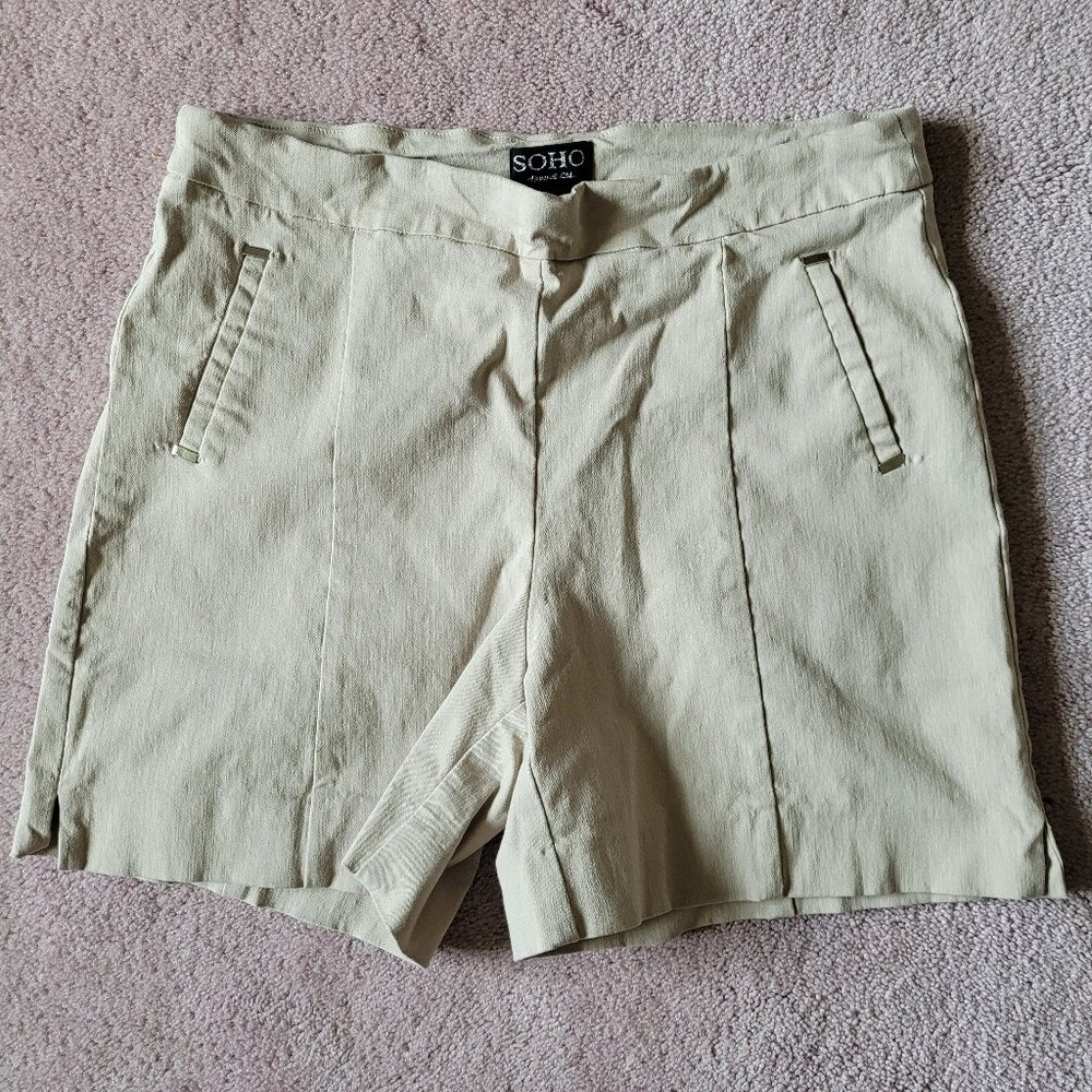SOHO Apparel Womens Tan Strech Pull-On Shorts Size Small